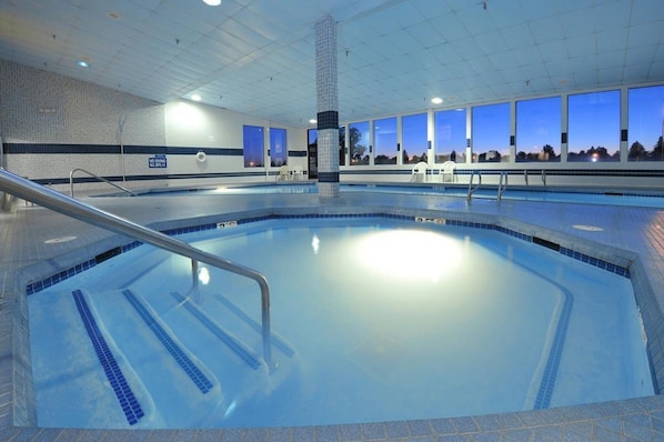 Along with a swimming pool, you’ll have free access to this amazing hot-tub!