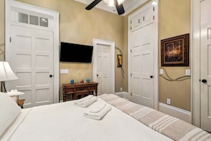 Bedroom 1 with Queen Mattress, Smart TV and en suite Bathroom