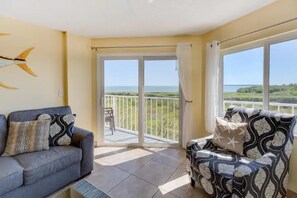 This is your Living Room View-Spectacular !!!
