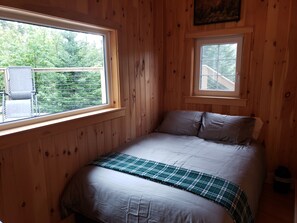 Raven's Roost - bedroom