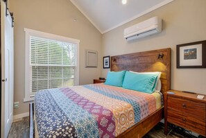 Queen bedroom