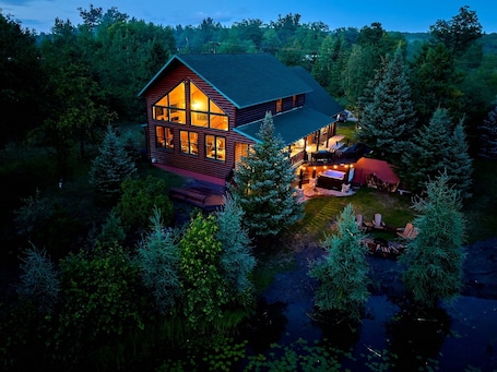 Big Bear Lodge Retreat where families gather and meet!