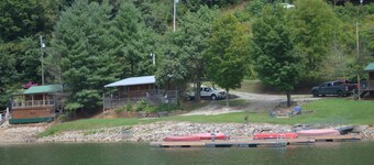 Lakefront Bungalow, hot tub!  Enjoy the views of the lake around the Firepit
