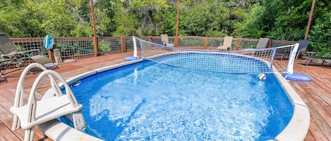 Great house for family Trips! Private pool & lake access! 3/2 sleeps 7. Pets ok 