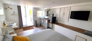 Kitchenette, silent mini fridge, toaster, kettle, microwave (no cooker)