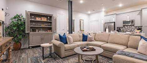 Open concept living, kitchen, and dining area with ample comfortable seating options for you and your guests. Samsung Smart 4K TV that allows for streaming from your favorite apps, along with the DIRECTV Entertainment. The extra large sectional also converts to a queen size sleeper-sofa!