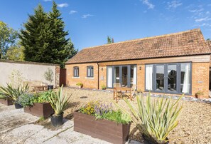 The Old Stables at Bradley's Farm is a beautifully converted 19th-century stable yard