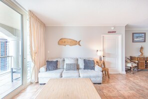 Living Room 1.1