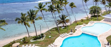 View from the 8th floor. Amazing infinity pool with private beach.