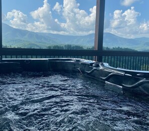 Hot Tub Lower Level Deck