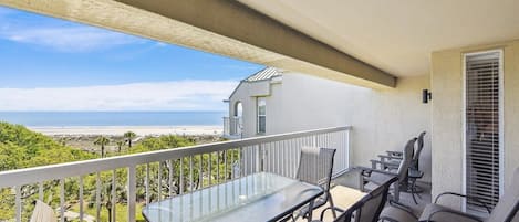 Beautiful 5th Floor Ocean Views from 510 Barrington Court