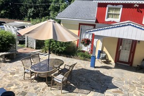 Outdoor dining area