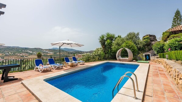 Villa Maroma Viñuela by Ruralidays