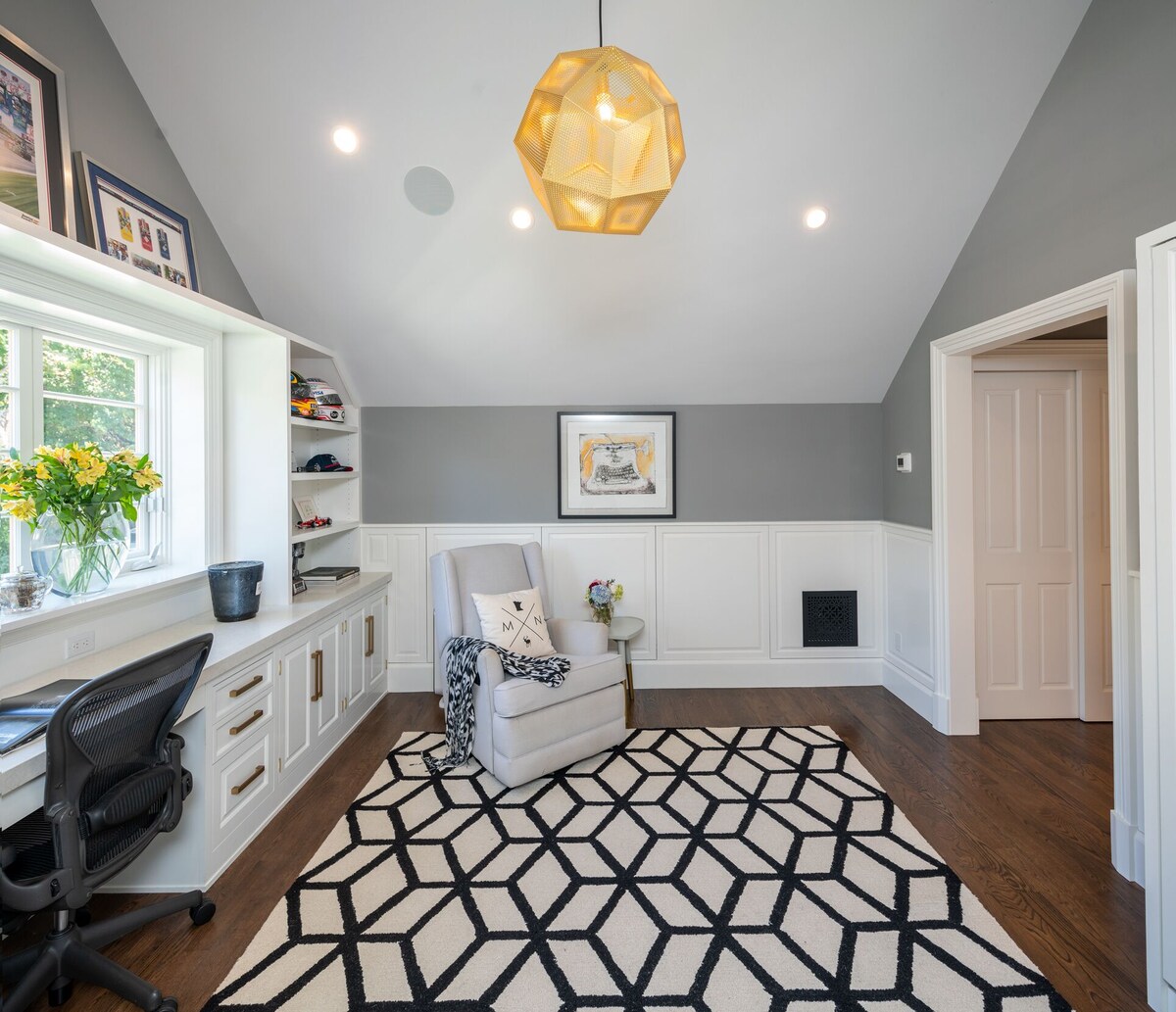 Perfected Califorina indoor / outdoor living.
