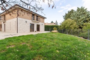 Extérieur maison de vacances [été]