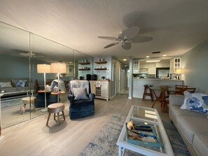 Family Room & Eating area