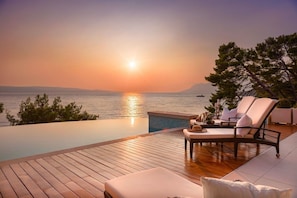 Luxury villa Brela Pride with private heated pool and private parking in Brela-Makarska Riviera, Croatia