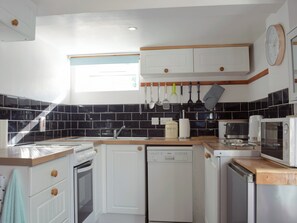 Kitchen | Paramount Cottage, Bedlam
