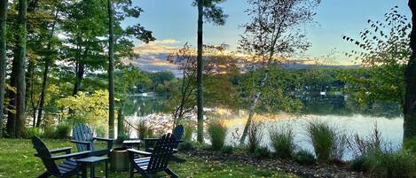 Astounding, unobstructed sunsets. Private dock.
