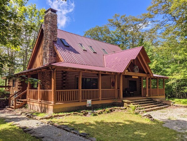 The Lincoln Lodge is the perfect mountain retreat!