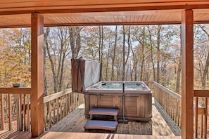 Relax in the hot tub after a day on the slopes