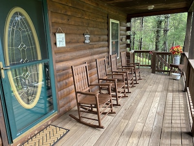 Blue Ridge “Black Bear Den” 2 Bedroom/2 Bath Log Cabin 