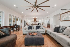 The living room kitchen area looks small and skinny? HA! It’s over 1,200 sq ft. 