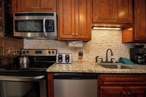 SWP Beaver Village 211 kitchen appliances