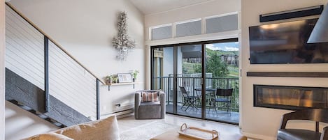 Open Living Space - View to Mountain