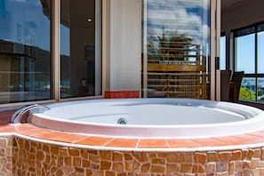 Bain à remous intérieur