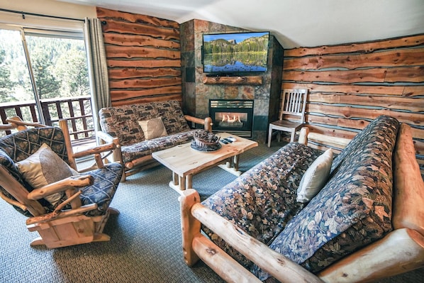 Living Room with Gas Fireplace