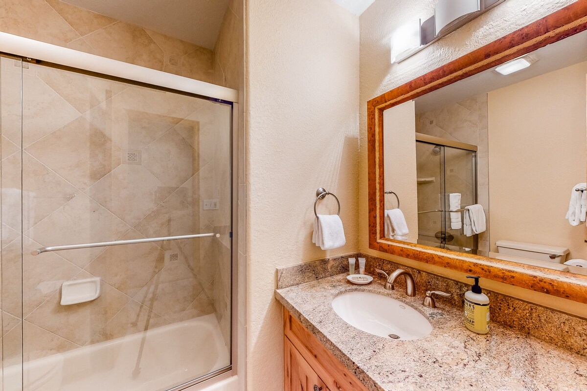 Four-story home w/furnished deck, gas fireplace, and private washer/dryer