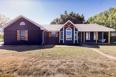 Cute Country Home Minutes From Magnolia & Baylor