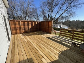 New deck with privacy wall