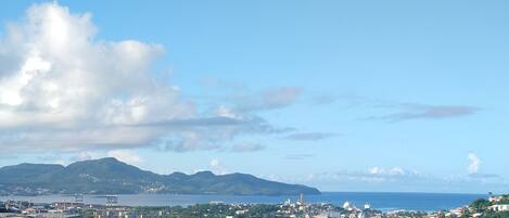 Vue dégagée sur la baie de Fort de France