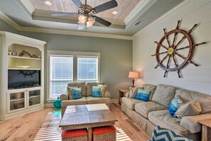Living Room | Cable TV