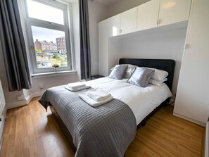 Bedroom with bright open outlook (1)