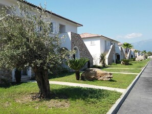 Property, House, Neighbourhood, Residential Area, Land Lot, Building, Real Estate, Home, Roof, Garden
