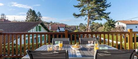 Sky, Property, Table, Shade, Cloud, Tree, Wood, Architecture, Outdoor Furniture, Real Estate