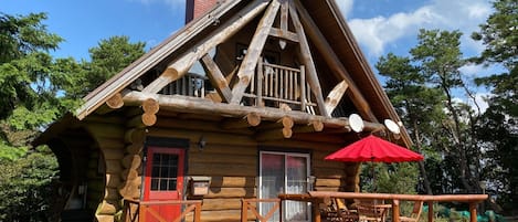 Log house built in the mountaintop forest