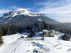 Snow and ski sports