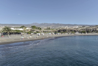 Holiday Apartment “Apartamento Macarena” in Playa San Juan with Mountain View, Balcony, Shared Rooftop Terrace and WiFi