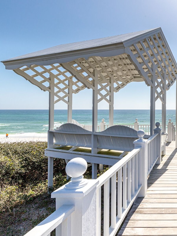 SEASIDE PRIVATE RESIDENTIAL BEACH ACCESS AT EAST RUSKIN PAVILION