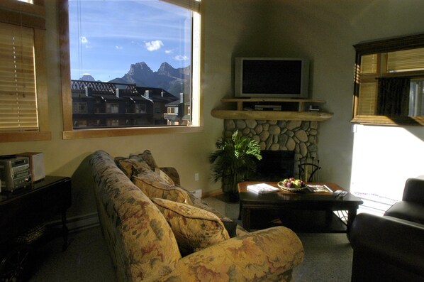 Cozy living area with mountain views