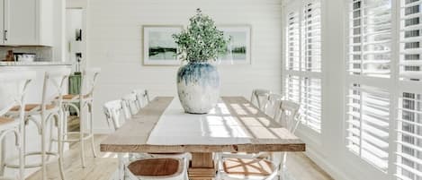 Beautiful dining area overlooking the Links golf course. 