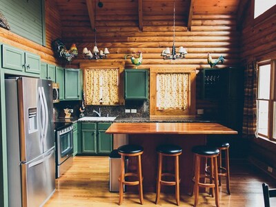 Beaver Creek Hill - Log Cabin; Listen To The Rushing Creek; Blue Ridge Mountains