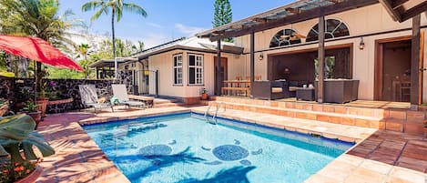 House of Paddles, Vacation Rental in Hawaii, Pool!