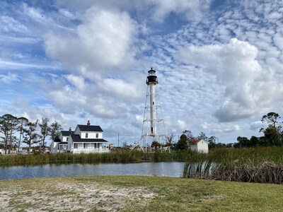 BRAND NEW loft less than a mile from the bay with beautiful water views