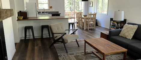 Open floor plan; great for gatherings. Sliding doors go to the deck. 