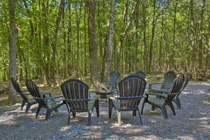 Keep an eye out for the local wildlife while roasting marshmallows by the fire pit.